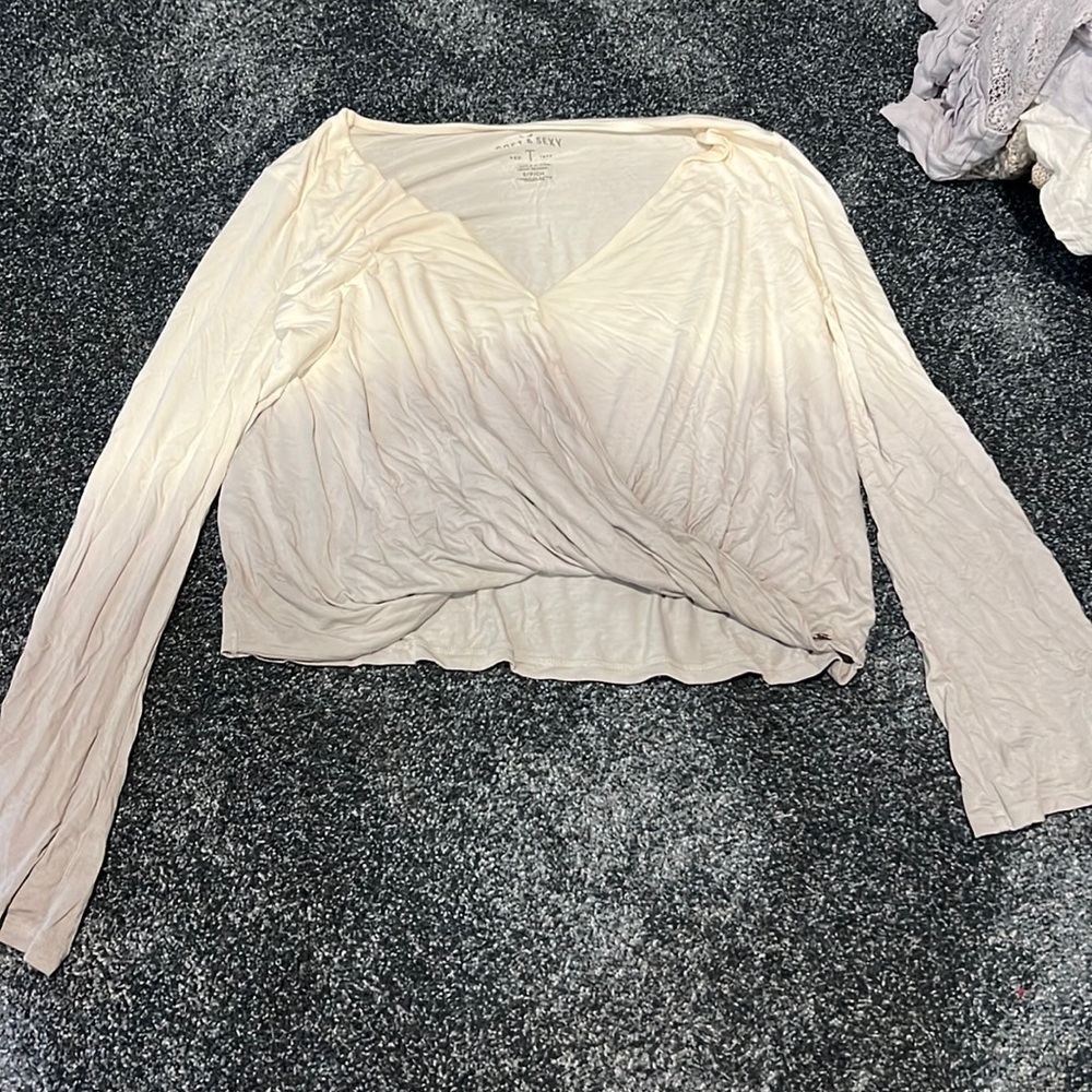 Ombré long sleeve! Super soft